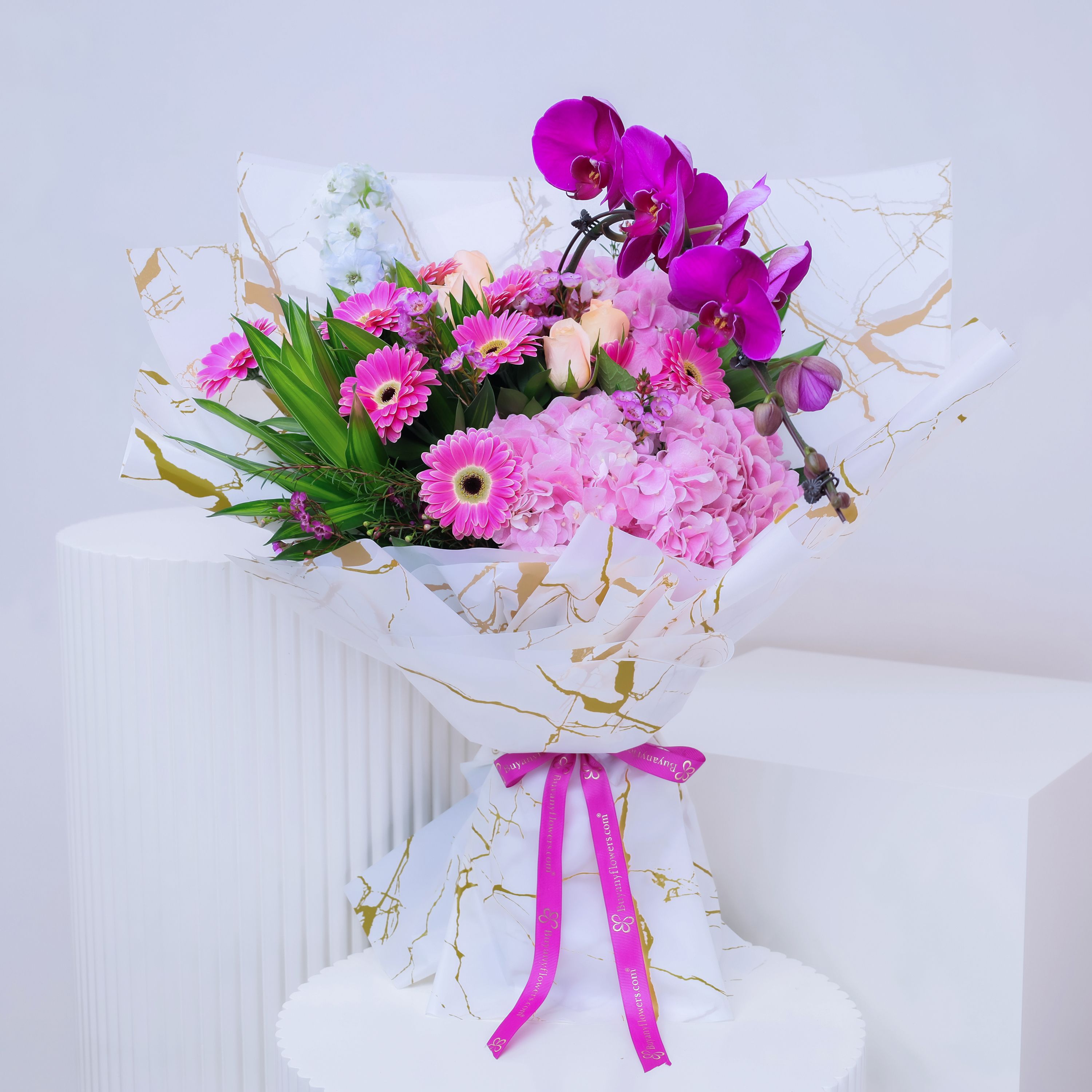 Luxe Fleur Bouquet 1