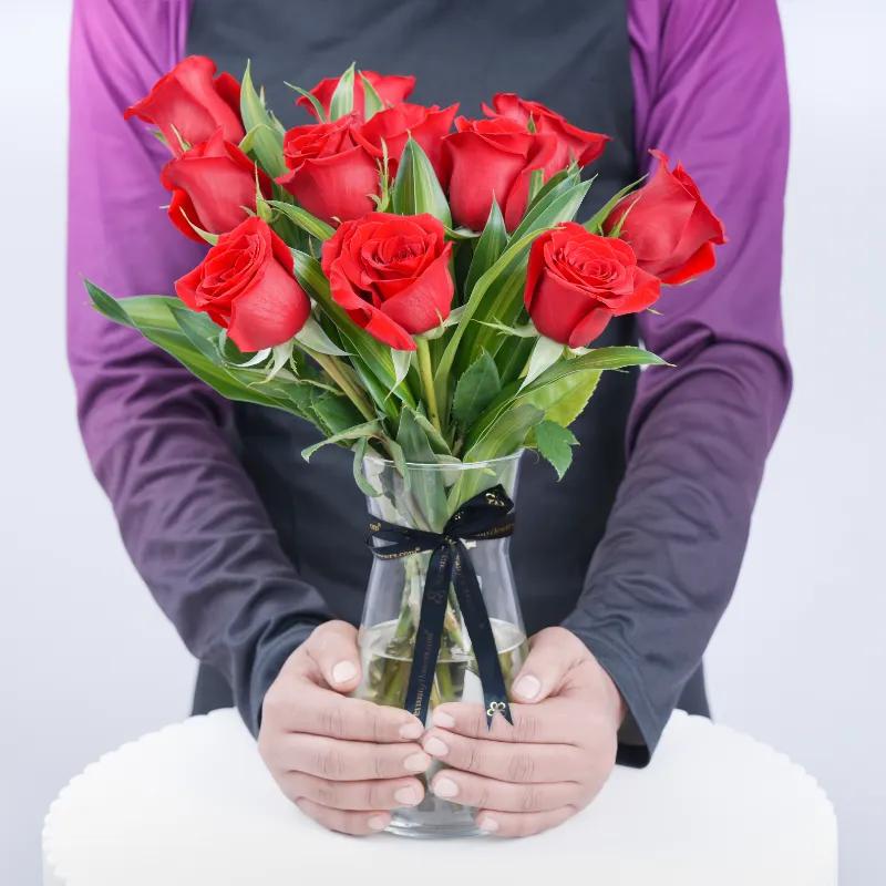 Beauty 11 Red Roses Vase - Flowers gift from Buy Any Flowers Dubai in Al Quoz Industrial Area 4, Dubai, UAE - image 3