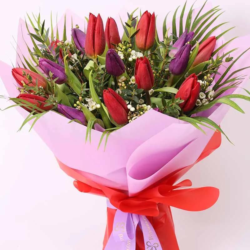 Scarlet Beauty 19 Tulips Bouquet thumbnail 2