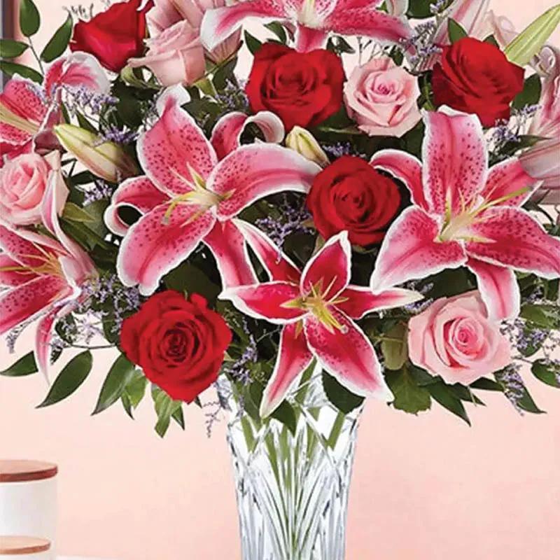 Roses and Lilies Arrangement thumbnail 2