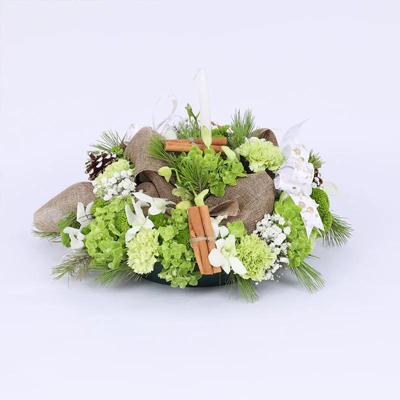 christmas-table-centerpiece-green_1.webp