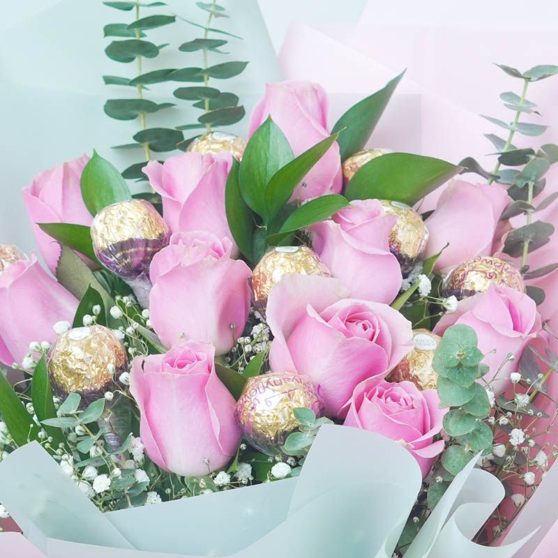 Love 11 Pink Roses and Ferrero Bouquet thumbnail 3