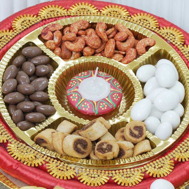 Assorted Festive Dry Fruit & Chocolate Tray With Laxmi Ganesha Idol thumbnail 3