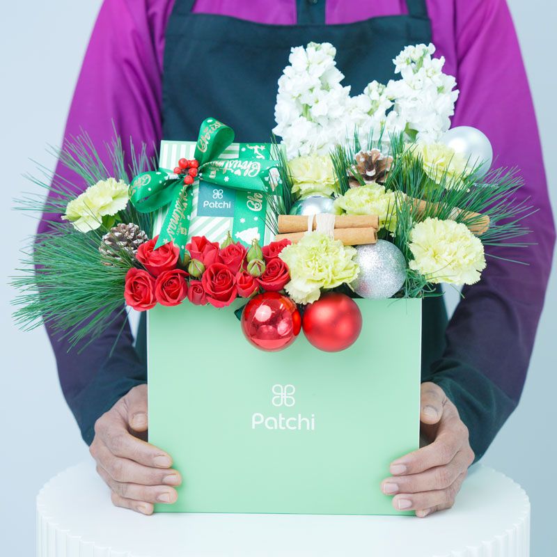 Christmas Wishes Flower Patchi Arrangement thumbnail 2