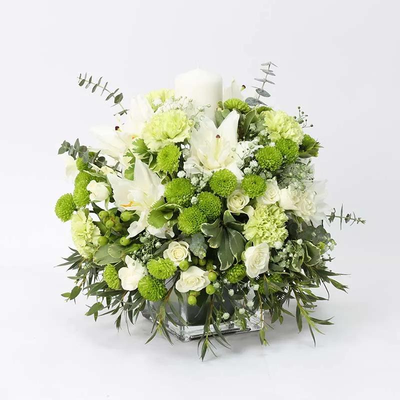 peace-table-arrangement-green_1.webp