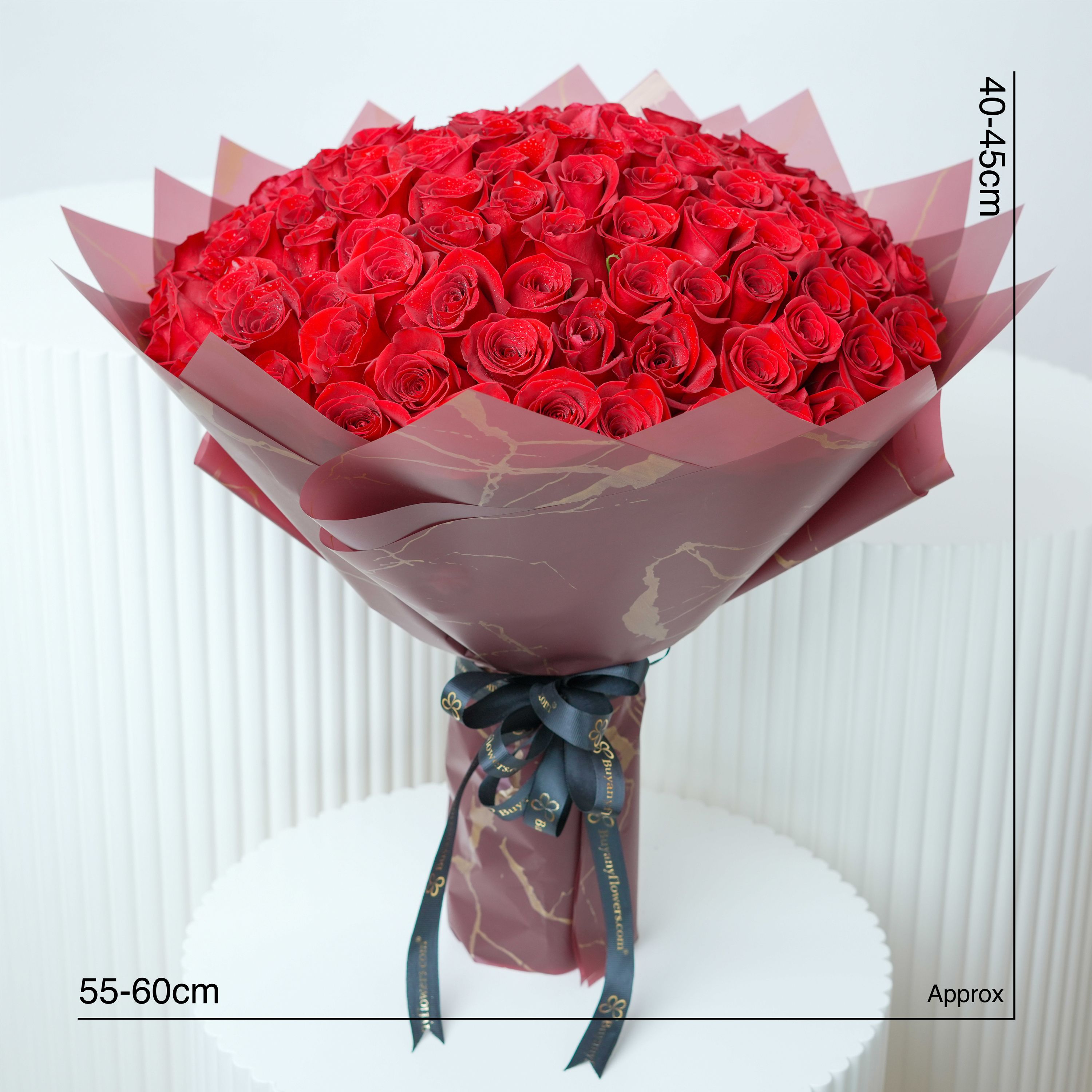 Love Memories 101 Red Roses Bouquet thumbnail 4