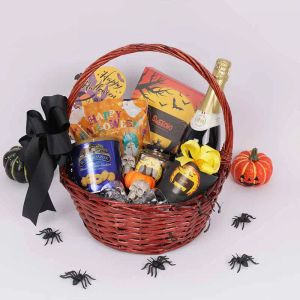 halloween-wishes-gift-basket_1.webp