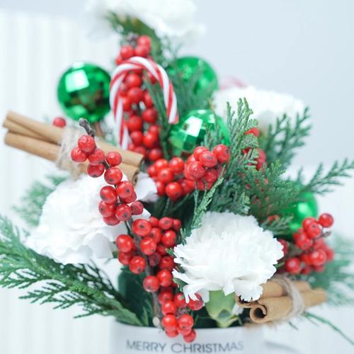 Christmas Joy Flowers in Mug - Flowers gift from Buy Any Flowers Dubai in Al Quoz Industrial Area 4, Dubai, UAE - image 4