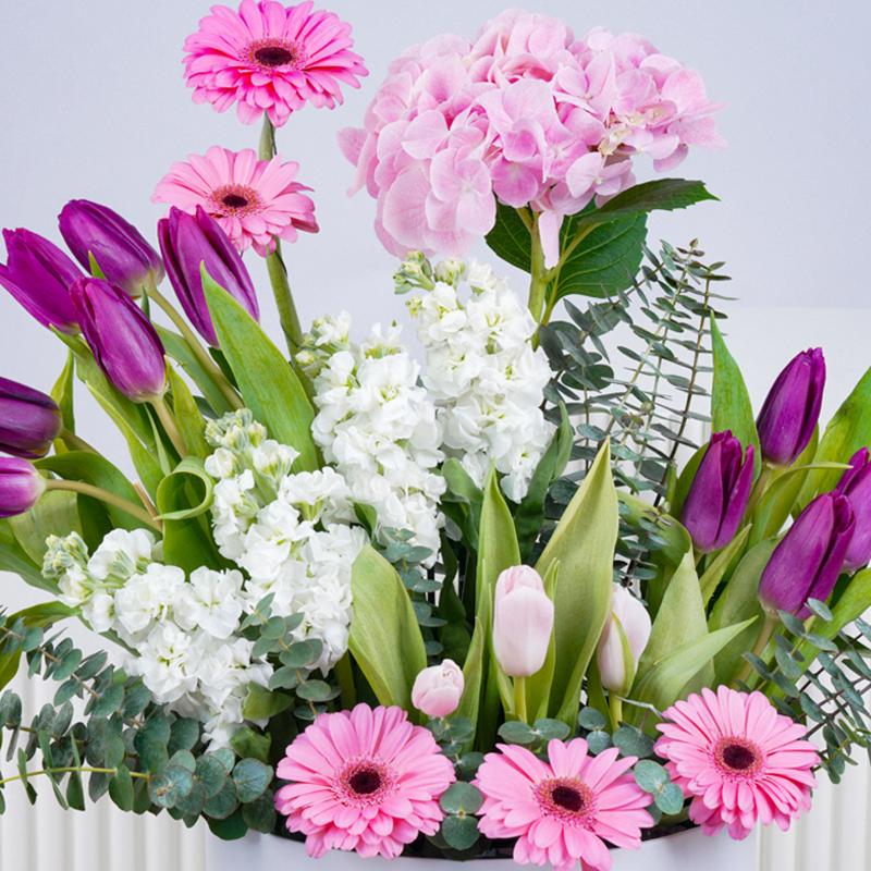 Symphony Flower Box - Flowers gift from Buy Any Flowers Dubai in Al Quoz Industrial Area 4, Dubai, UAE - image 2