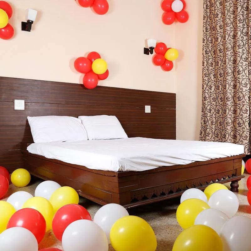 Balloon Decor Delight thumbnail 2