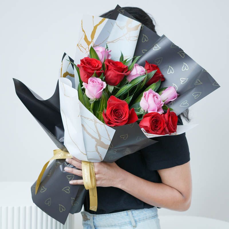 My Cutie Pie 11 Roses Bouquet thumbnail 2