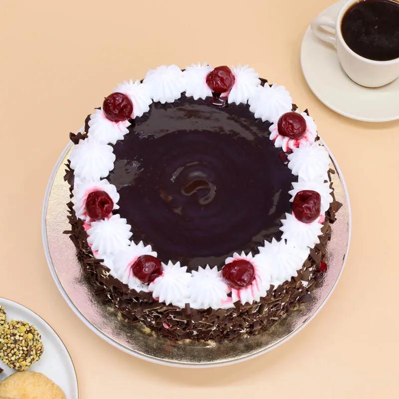 Classic Blackforest Cake 4 Portion thumbnail 3
