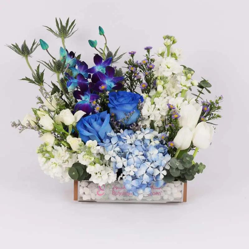 Lagoon Flower Arrangement thumbnail 2
