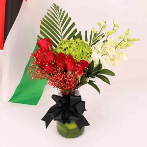 national-day-flowers-in-vase_1.webp