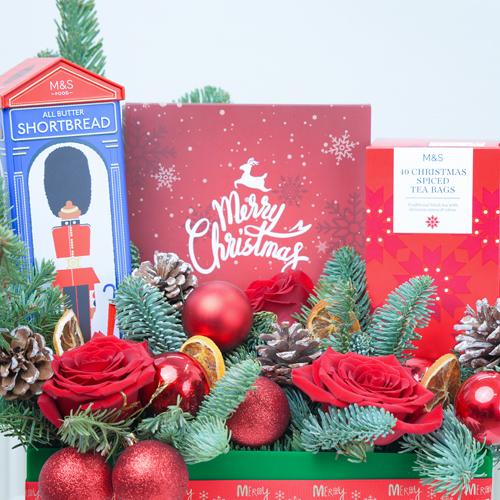 Classic Christmas Gift Hamper thumbnail 3
