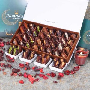 ramadan-stuffed-dates-by-sweecho-32-pcs-green_1.webp