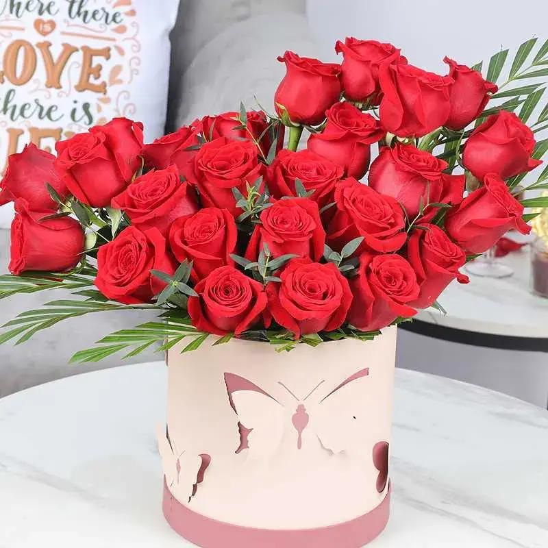 Butterfly 25 Red Roses Box thumbnail 2