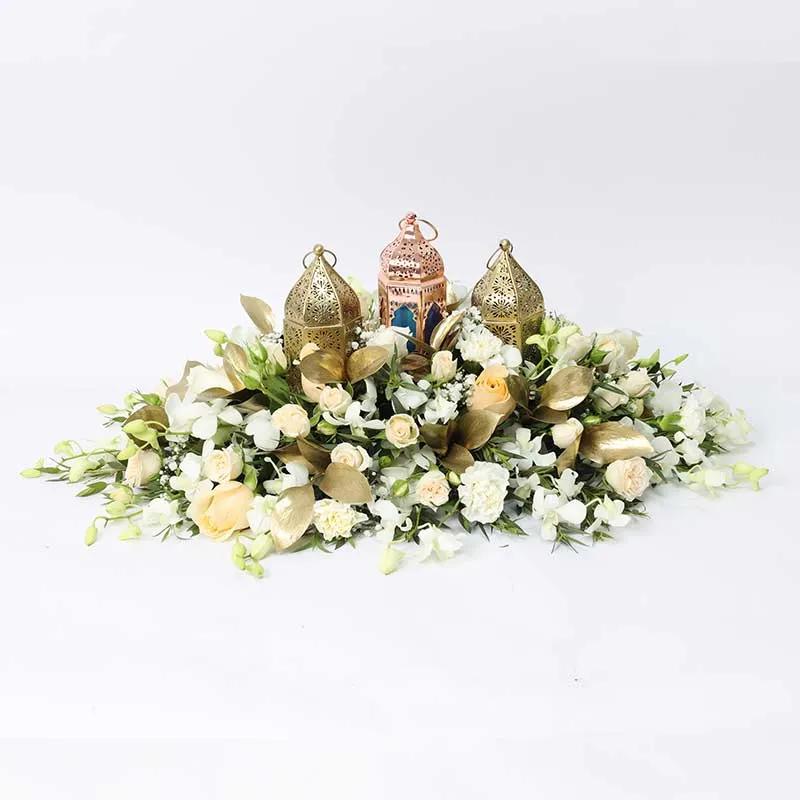 cluster-peach-and-white-table-arrangement_1.webp