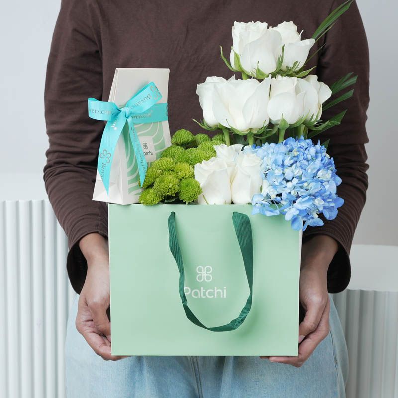 Winter Floral Patchi Arrangement thumbnail 2