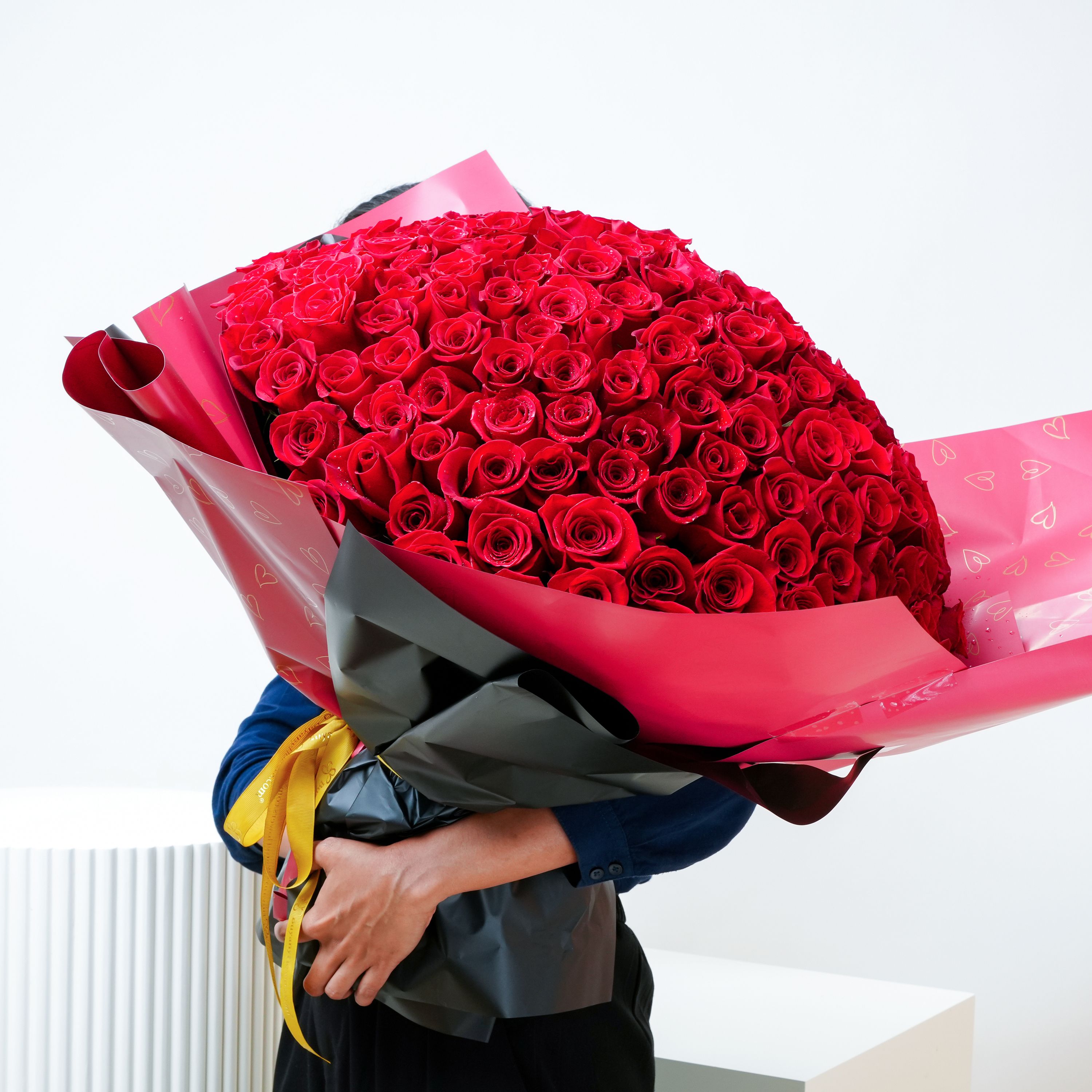 Soulmate 201 Red Roses Bouquet thumbnail 2
