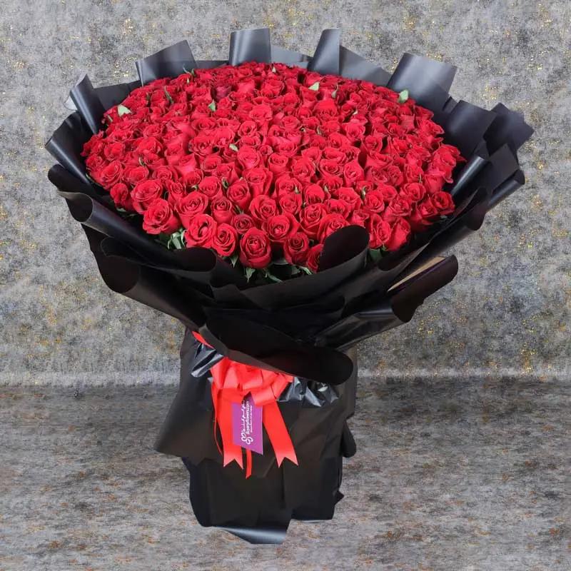 deep-emotions-201-red-roses-bouquet_1.webp