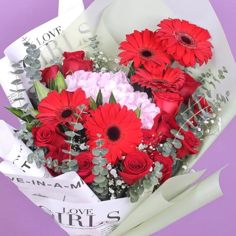 Expression of Red Flower Bouquet thumbnail 3