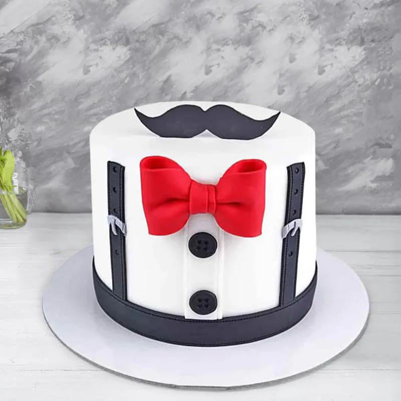 moustach-fondant-cake-12-portion_1.webp