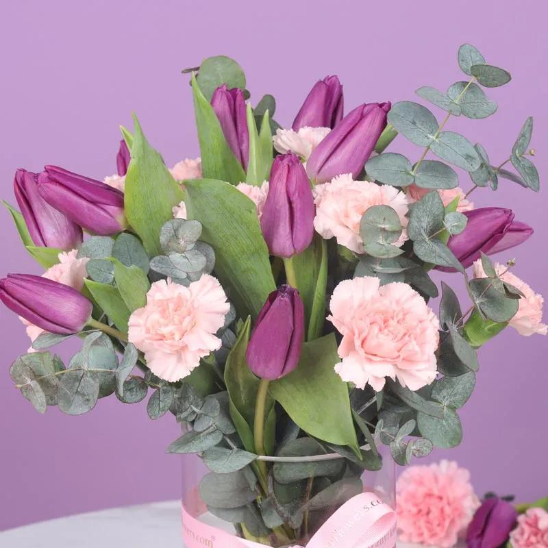 Passion 21 Tulips and Carnations In Vase - Flowers gift from Buy Any Flowers Dubai in Al Quoz Industrial Area 4, Dubai, UAE - image 3