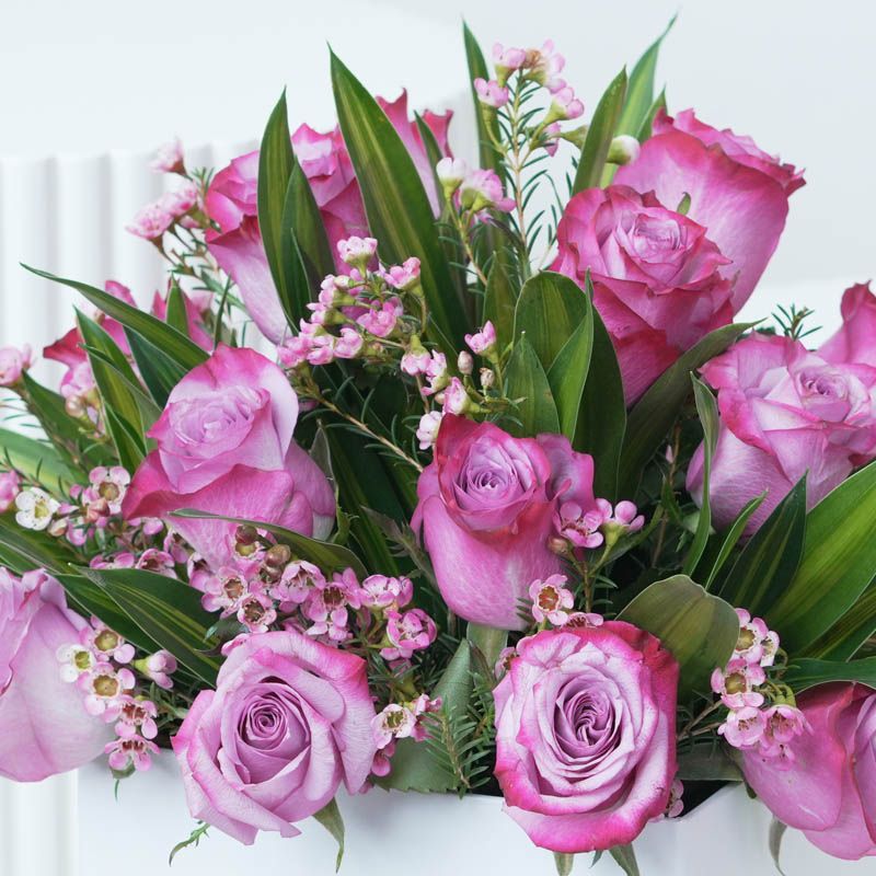 دارلينغ 21 وردة بنفسجية في صندوق thumbnail 3