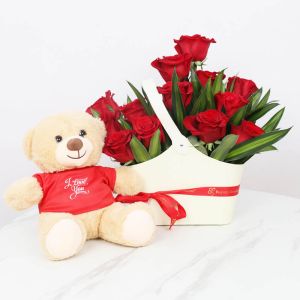 present15redrosesboxandiloveyouteddy_f68810.webp
