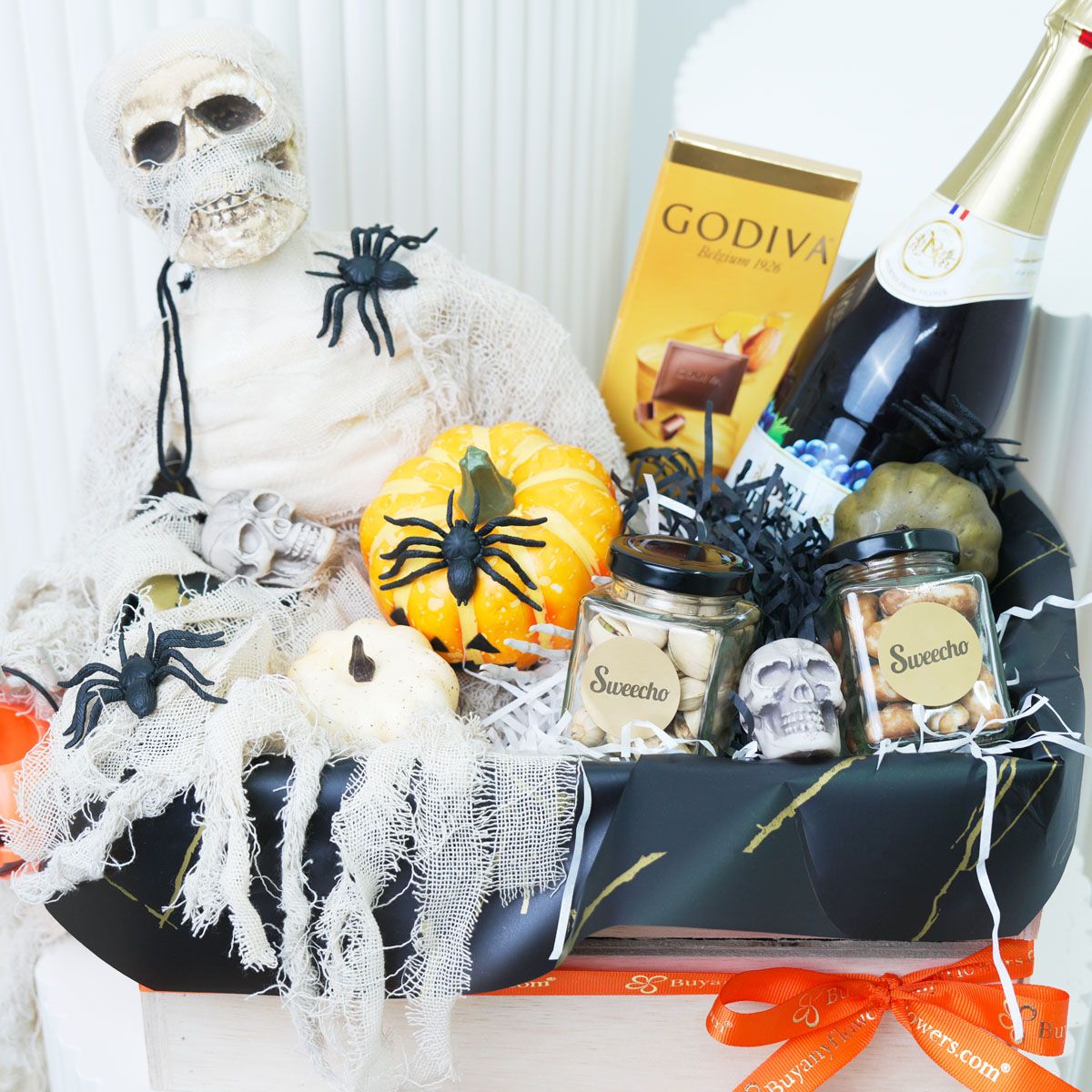 Spooktacular Treat Hamper thumbnail 2