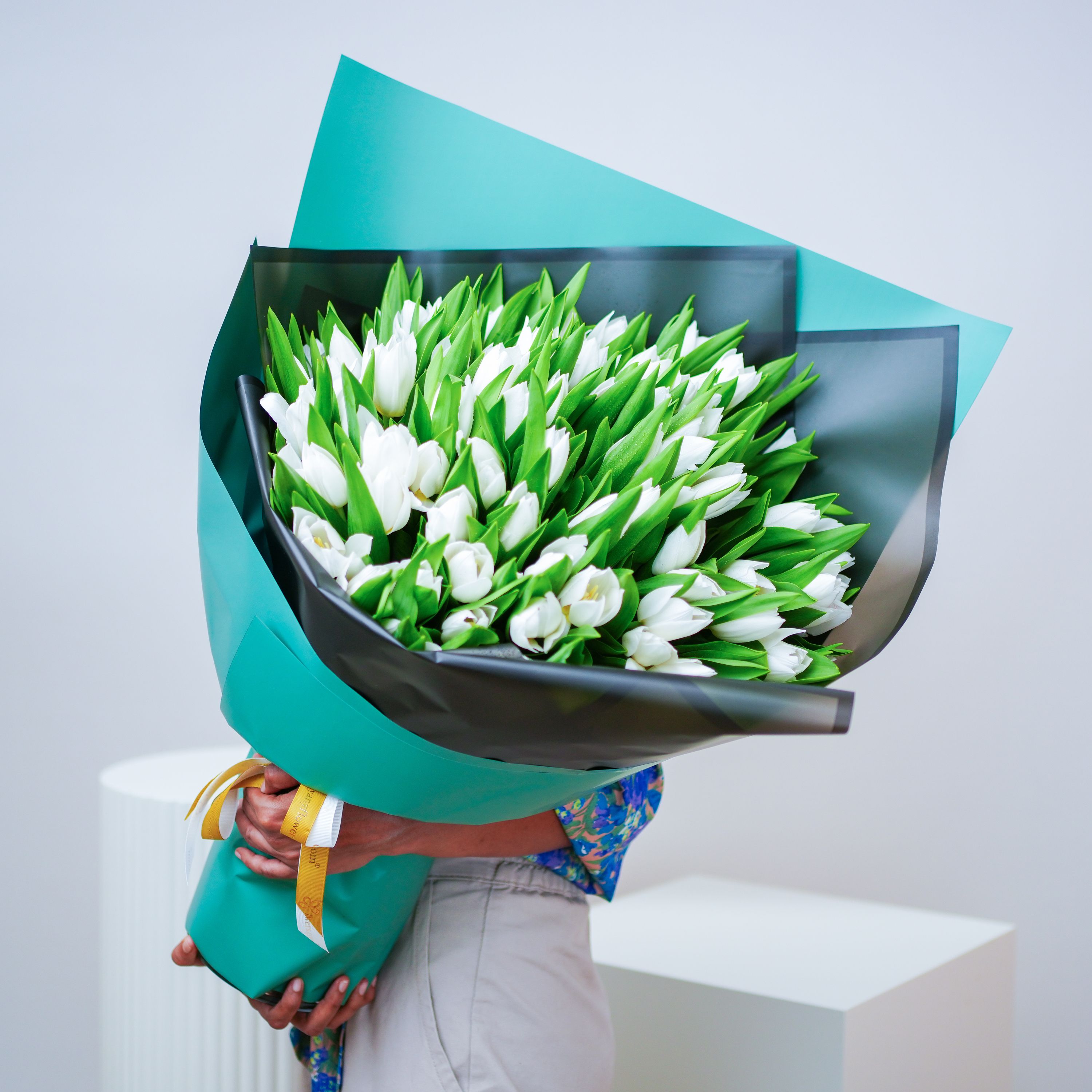 Winter 101 White Tulips Bouquet thumbnail 2