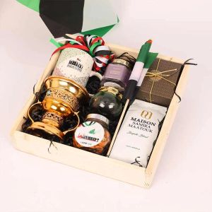 aroma-national-day-gift-tray_1.webp