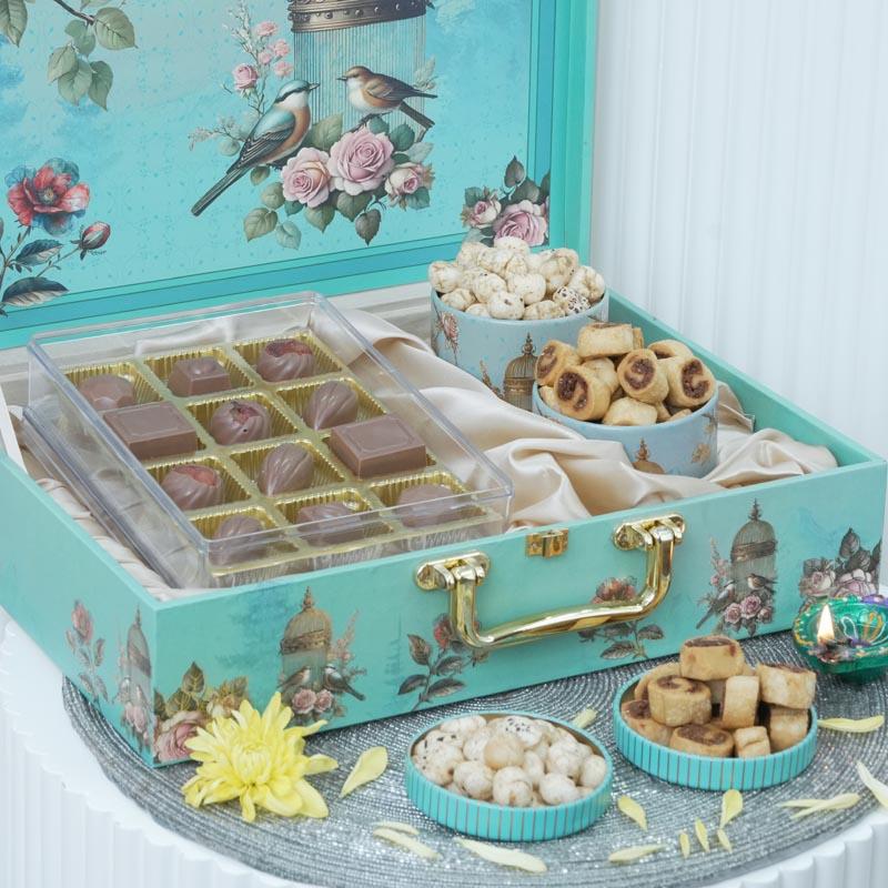 Vintage Style Gift Hamper with Chocolates thumbnail 2
