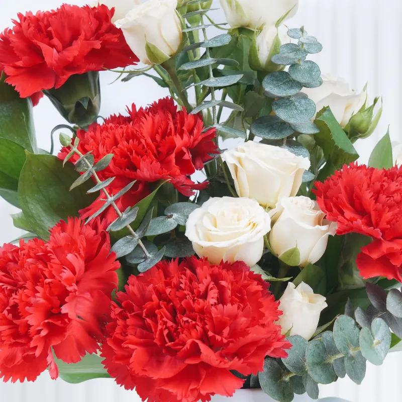 Thought 7 Carnation and Roses in Mug - Flowers gift from Buy Any Flowers Dubai in Al Quoz Industrial Area 4, Dubai, UAE - image 3