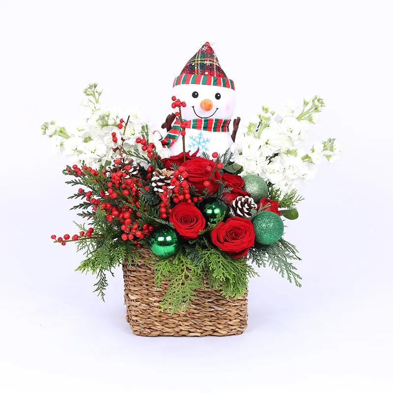 winter-wishes-flower-basket_1.webp