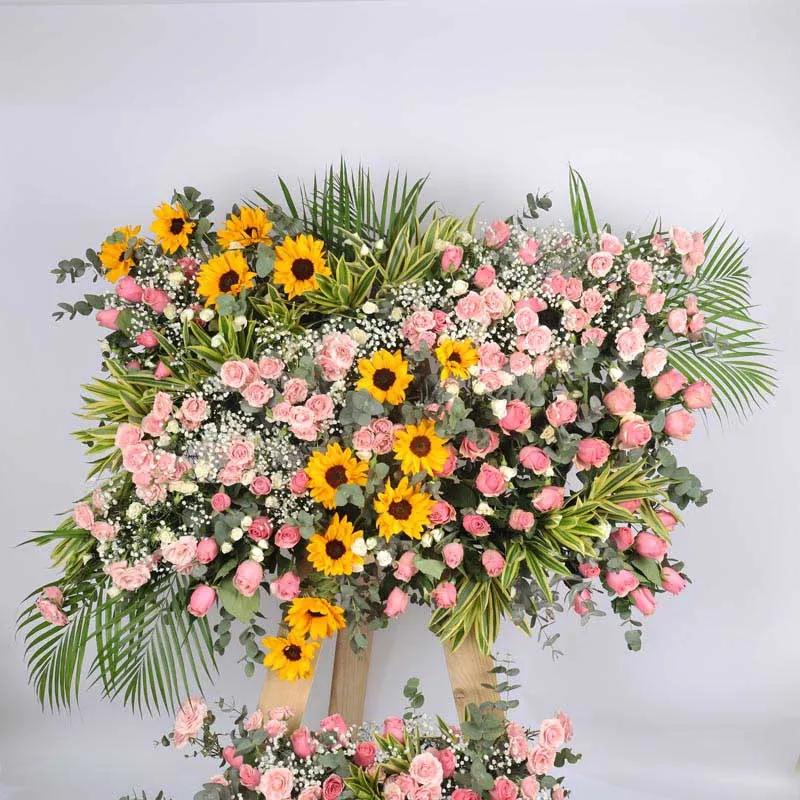 Grand Celebration Flower Stand thumbnail 2