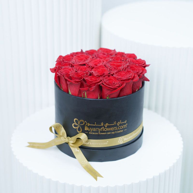 Red Roses in Black Round Box 1
