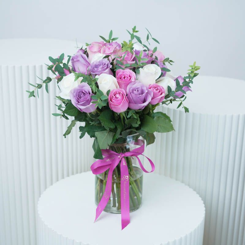 Grace 31 Roses in Vase 1