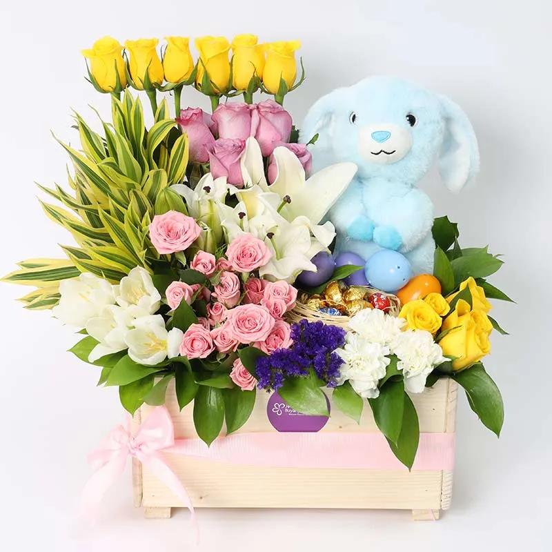 grand-easter-wishes-floral-hamper_1.webp
