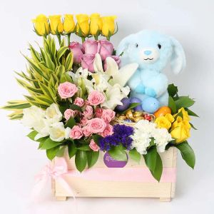grand-easter-wishes-floral-hamper_1.webp