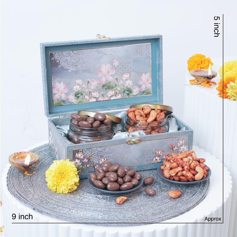 Festive Dry Fruits And Chocolate Hamper thumbnail 3