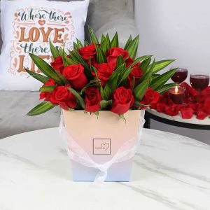 boxoflove21redroses_b2f67a.webp