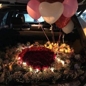 love-and-surprise-decoration_1.webp