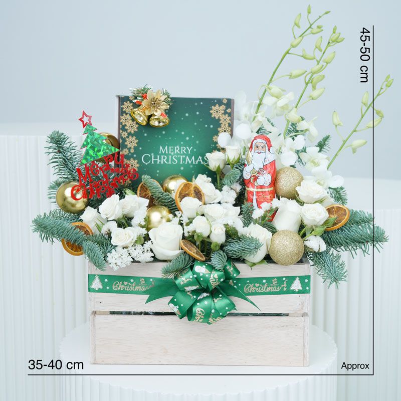 Golden Moment Christmas Flowers and Chocolate thumbnail 5