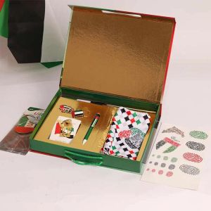 national-day-gift-set_1.webp