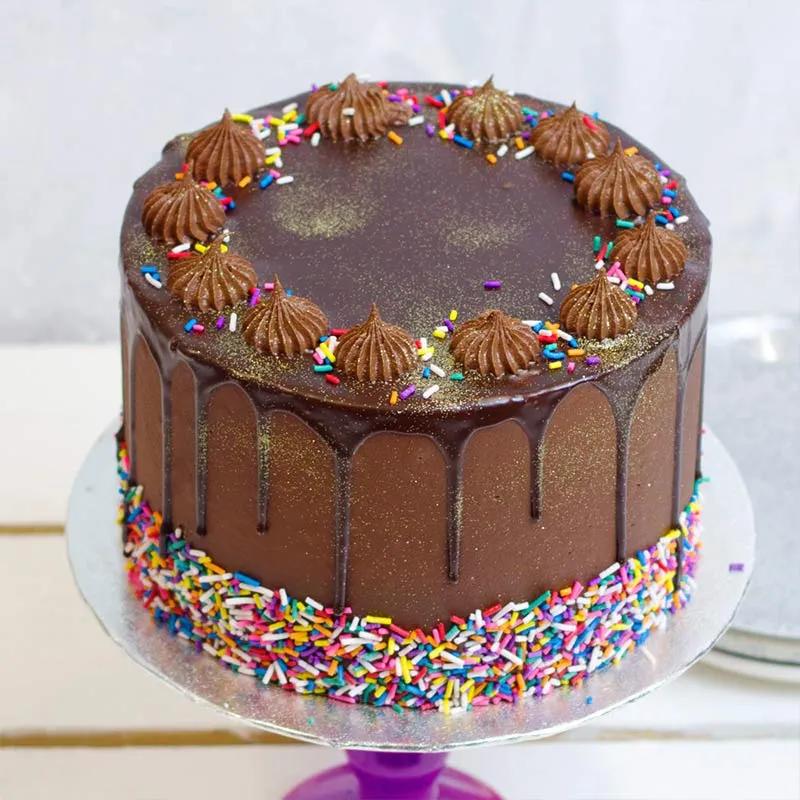 chocolate-celebration-cake-4-portion_1.webp
