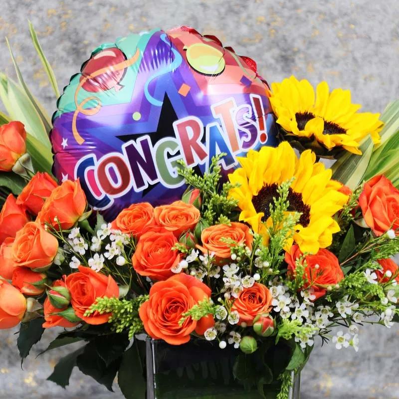 Shine Congrats Balloon and Flower Vase thumbnail 2