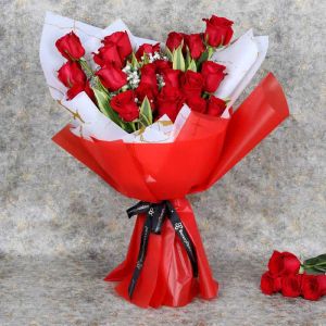 deep-emotions-21-red-roses-bouquet_1.webp