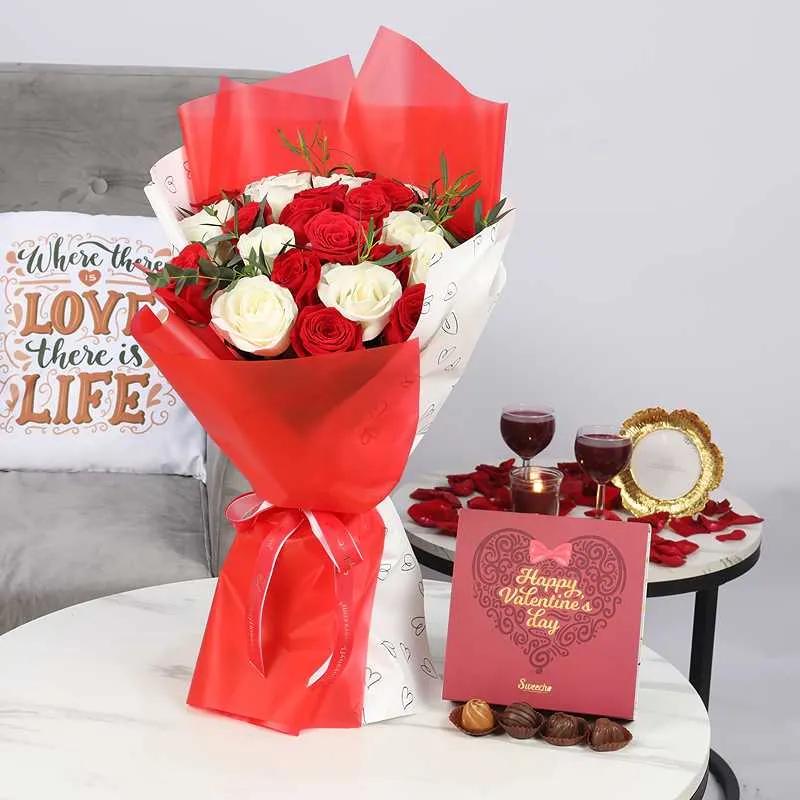 Red and White Beauty and Valentine Chocolates By Sweecho 16 Pcs in Dubai